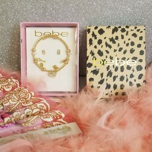 BEBE jewelry Set 2 pc Charm Bracelet Earrings Set Boxed Fashion Jewelry NIB Gold